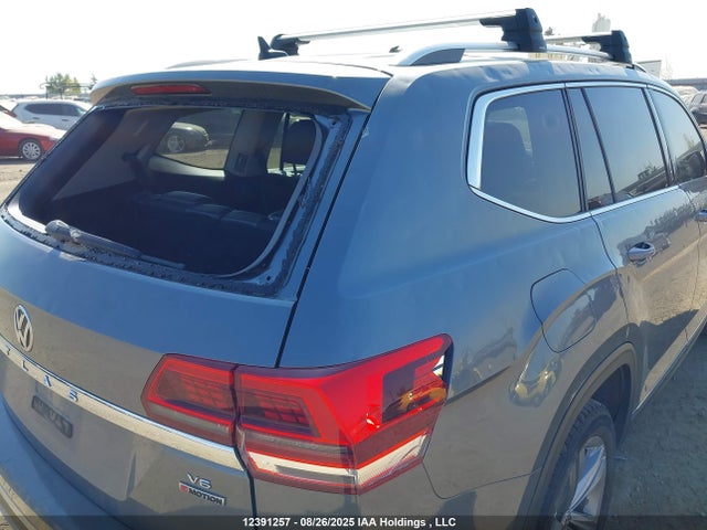 Volkswagen 2018 2018 1V2NR2CA6JC589128 Image 21