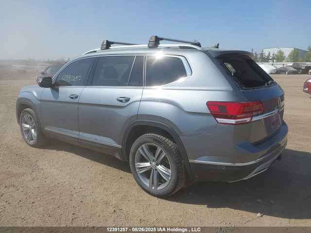 Volkswagen 2018 2018 1V2NR2CA6JC589128 Image 3
