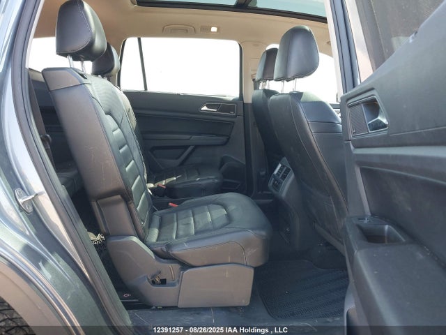 Volkswagen 2018 2018 1V2NR2CA6JC589128 Image 8