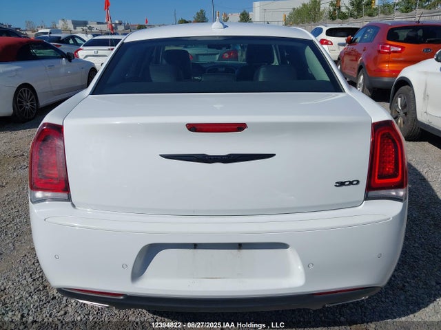 2C3CCADG6NH256507 Chrysler 300