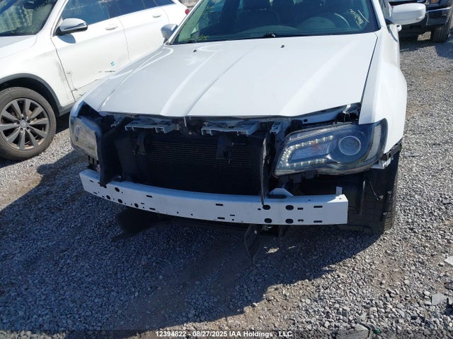 2C3CCADG6NH256507 Chrysler 300