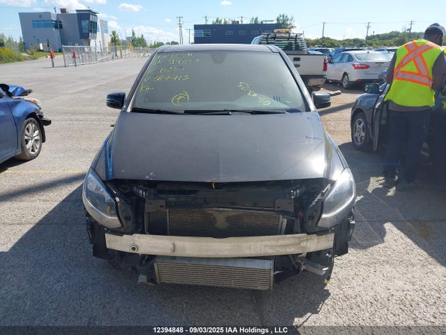WDDMH4GB3GJ387713 Mercedes-Benz B-Class