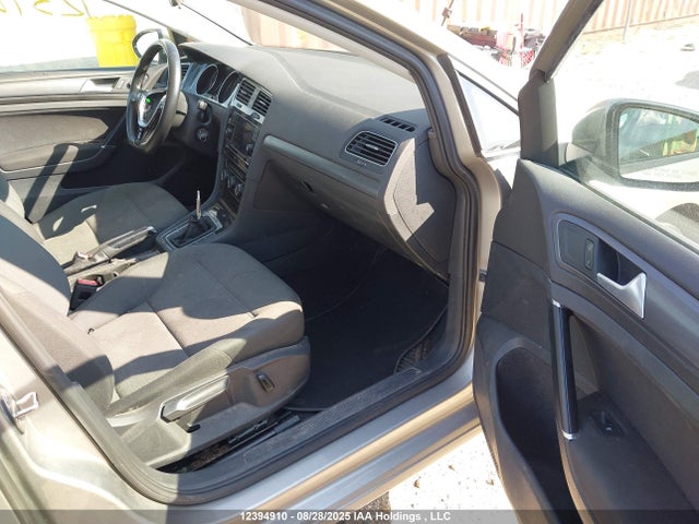 3VW117AU5JM765440 Volkswagen GOLF SPORTWAGEN