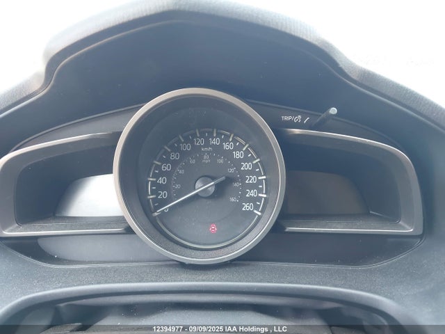 JM1BN1V7XJ1180136 Mazda pe