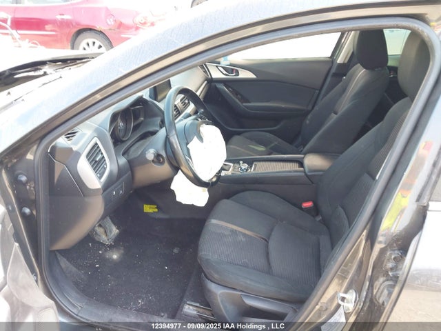 JM1BN1V7XJ1180136 Mazda pe