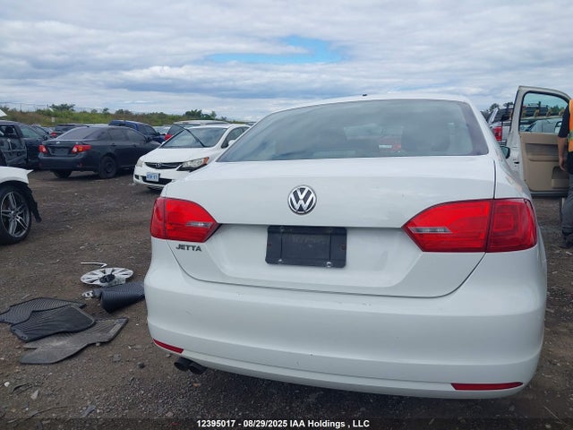 3VW2K7AJ0EM408082 Volkswagen Jetta