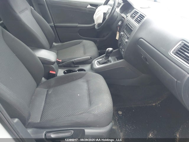 3VW2K7AJ0EM408082 Volkswagen Jetta