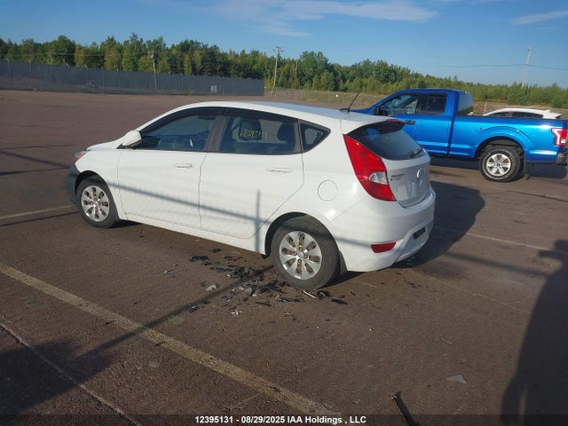 KMHCT5AE0HU364298 Hyundai Accent