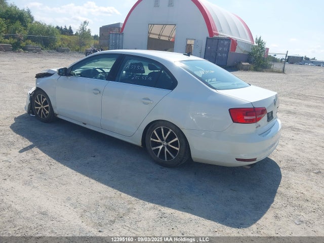 3VWD07AJ2FM223385 Volkswagen 1.8t