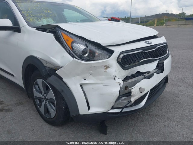 12395168 :رقم المزاد ، KNDCB3LC1K5274134 vin ، 2019 Kia Niro مزاد بيع