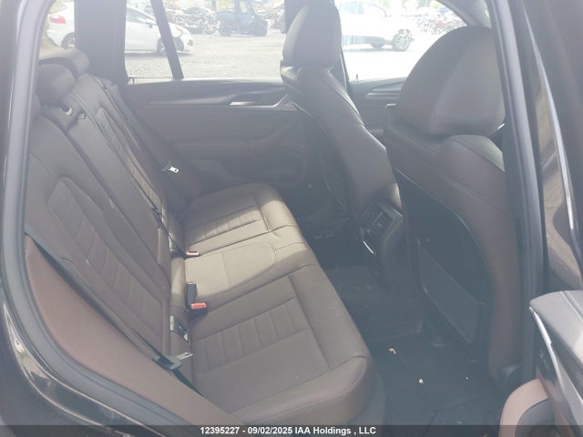 5UX53DP08R9T82117 BMW X3