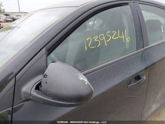 1G1PA5SHXE7225478 Chevrolet luw