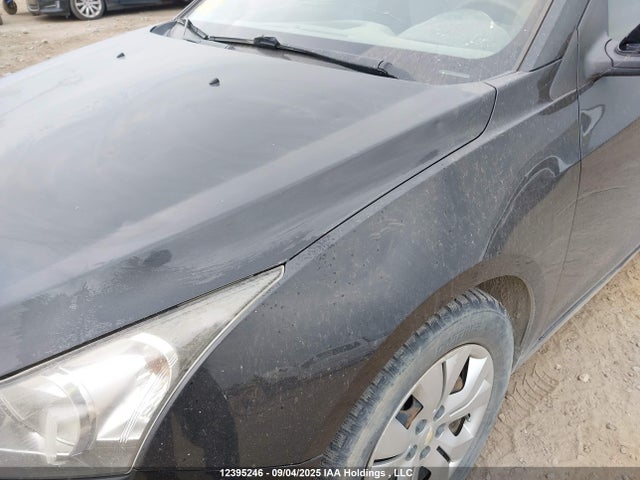 1G1PA5SHXE7225478 Chevrolet luw