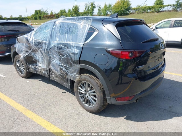 Mazda py 2017 JM3KFACL0H0126896 Image 3