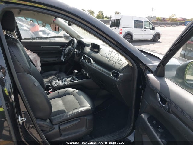 Mazda py 2017 JM3KFACL0H0126896 Image 5