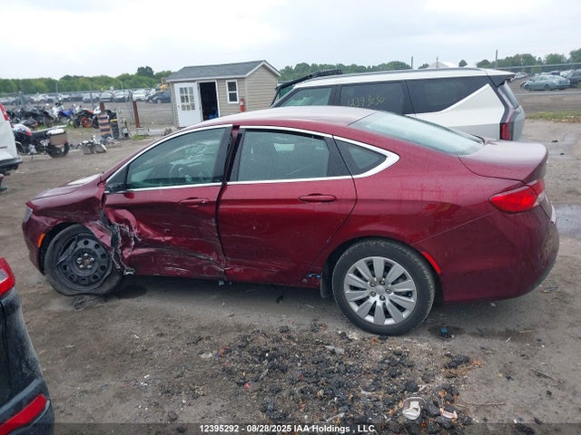 1C3CCCFB0FN750335 Chrysler 200