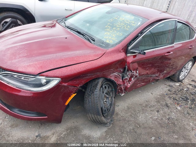 1C3CCCFB0FN750335 Chrysler 200
