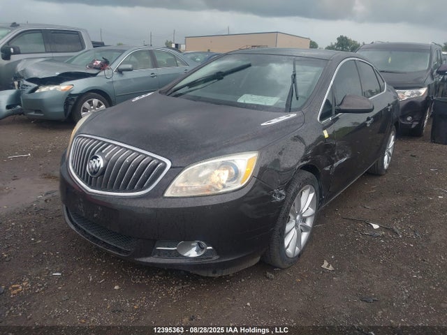 1G4PP5SK6E4235441 Buick lea