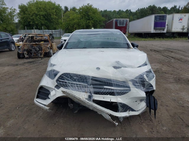 W1K3G4FB2NJ329864 Mercedes-Benz m260