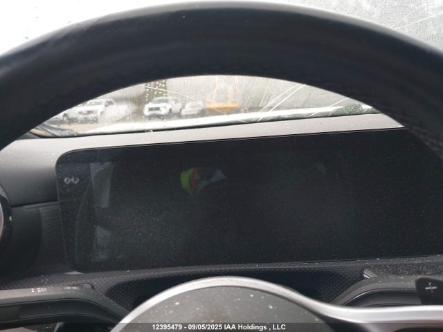 W1K3G4FB2NJ329864 Mercedes-Benz m260