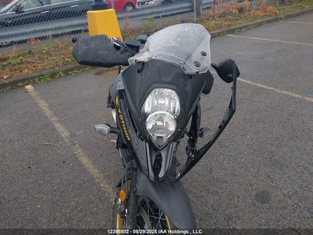 JS1C733B3L7101269 Suzuki P513-