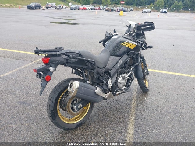 JS1C733B3L7101269 Suzuki P513-
