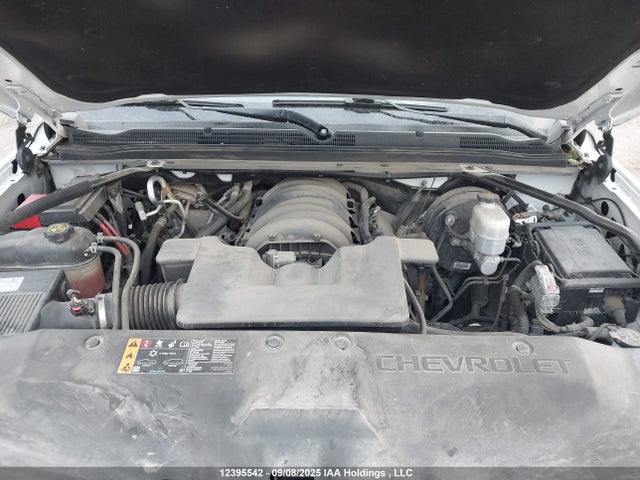 12395542 :رقم المزاد ، 1GNSKHKC2KR219623 vin ، 2019 Chevrolet Suburban K1500 Lt مزاد بيع