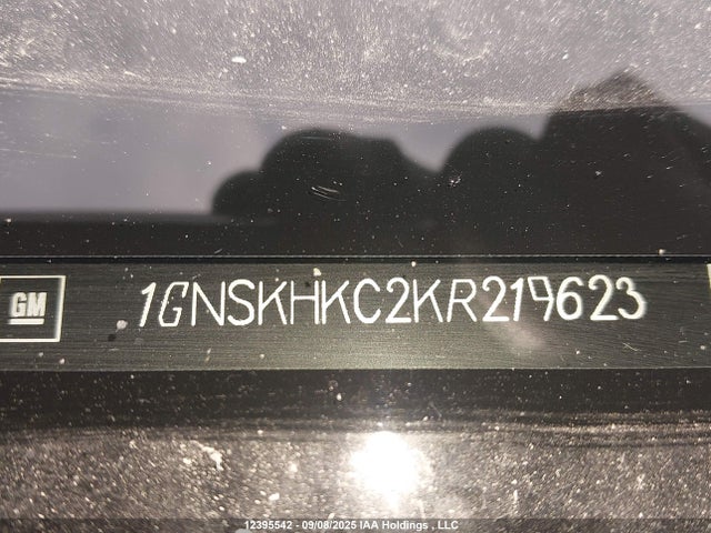 12395542 :رقم المزاد ، 1GNSKHKC2KR219623 vin ، 2019 Chevrolet Suburban K1500 Lt مزاد بيع
