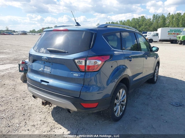 1FMCU9J9XJUC23929 Ford 2018