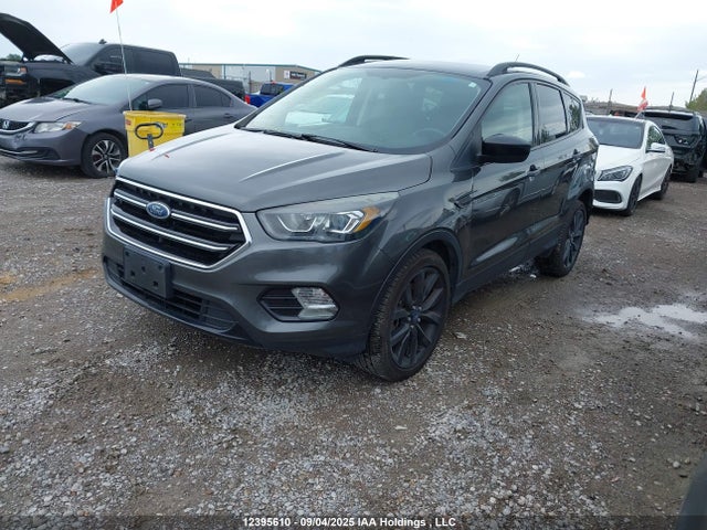 1FMCU9G9XHUB07325 Ford Escape