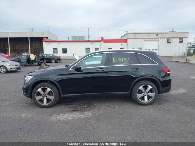W1N0G8EB4NV374215 Mercedes-Benz m274