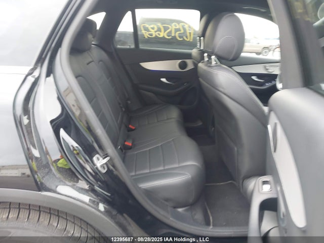 W1N0G8EB4NV374215 Mercedes-Benz m274