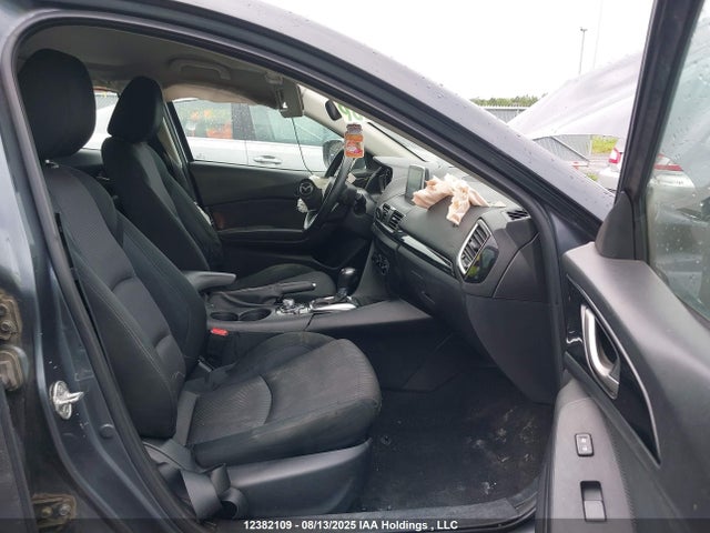 3MZBM1V77FM159979 Mazda pe