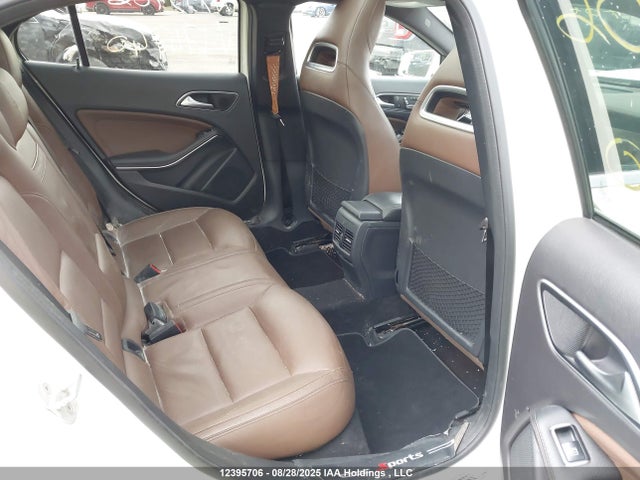WDCTG4GB2FJ174740 Mercedes-Benz GLA-Class