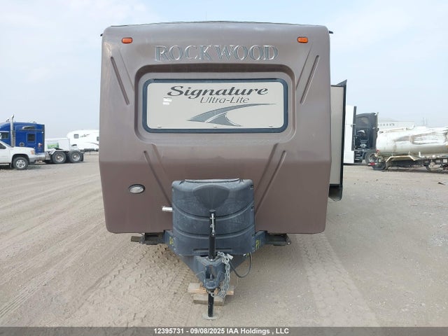 Forest River Real-lite / Rockwood Lite Weight Trailers 2014 4X4TRLG22E1853300 Image 10