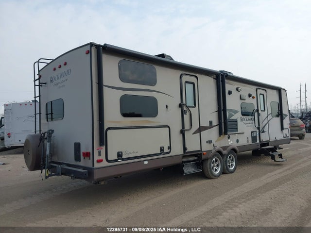 Forest River Real-lite / Rockwood Lite Weight Trailers 2014 4X4TRLG22E1853300 Image 4