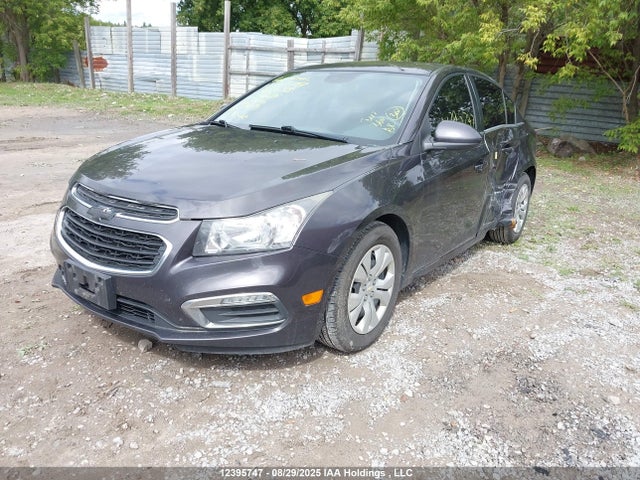 Chevrolet LUV 2015 1G1PC5SB4F7286638 Image 2