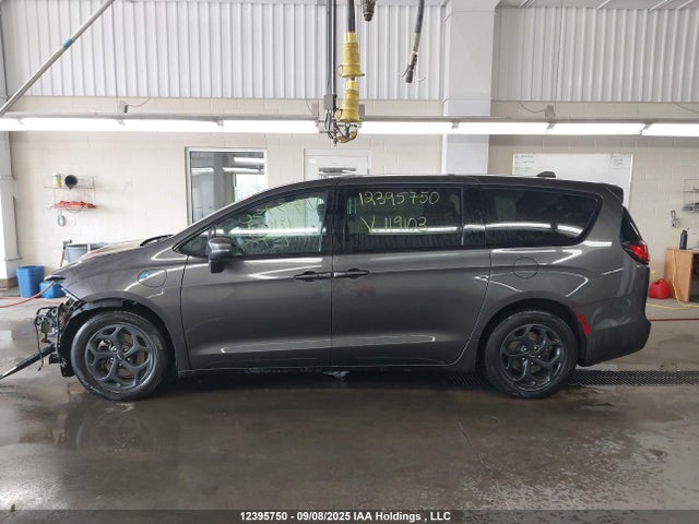Chrysler Pacifica 2022 2C4RC1L78NR119103 Image 15