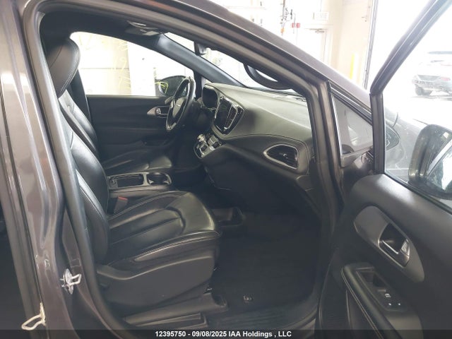 Chrysler Pacifica 2022 2C4RC1L78NR119103 Image 5