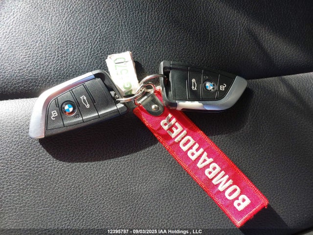 WBXHT3C34G5E47550 BMW X1
