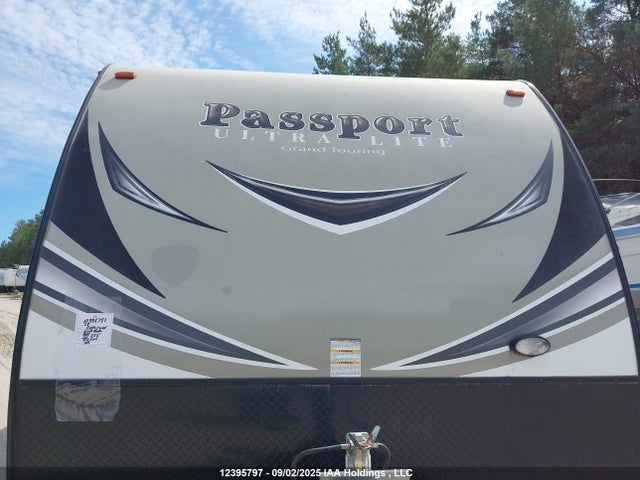 4YDT29021JK418275 Keystone 2018