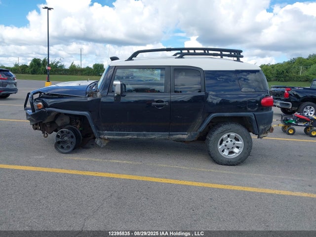 12395835 :رقم المزاد ، JTEBU11F470051089 vin ، 2007 Toyota Fj Cruiser مزاد بيع
