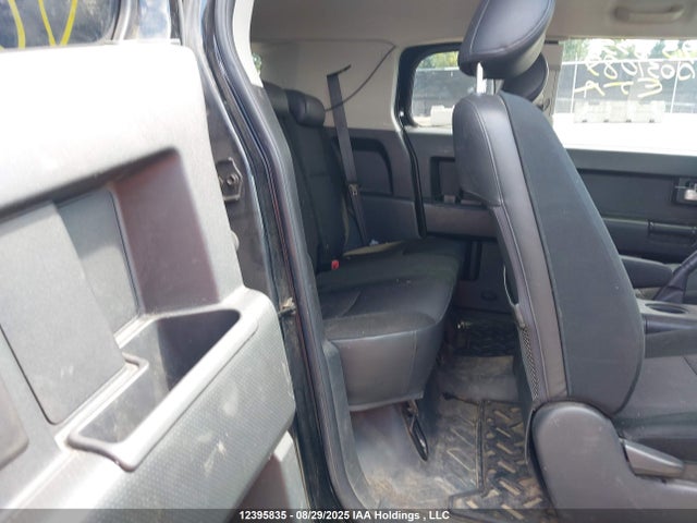 12395835 :رقم المزاد ، JTEBU11F470051089 vin ، 2007 Toyota Fj Cruiser مزاد بيع