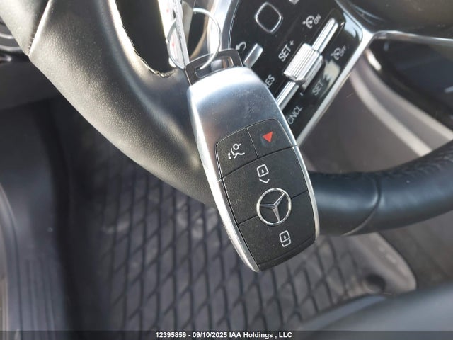 W1K5J4HB9PN345076 Mercedes-Benz m260