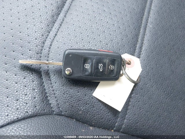 1VWBS7A39EC073567 Volkswagen Passat
