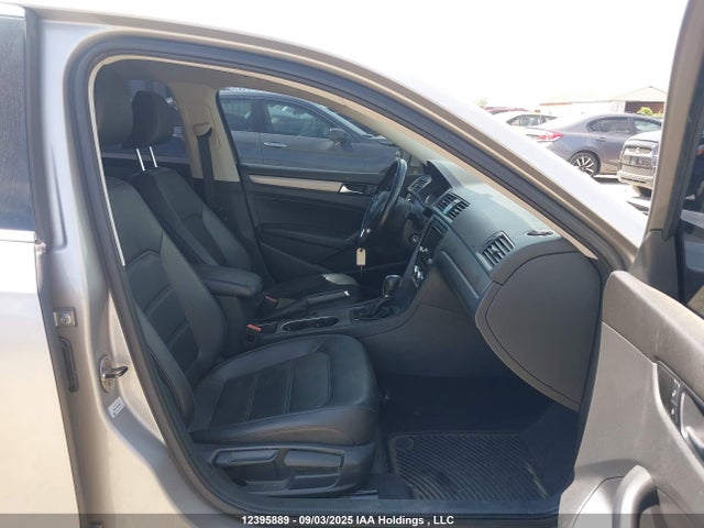 1VWBS7A39EC073567 Volkswagen Passat