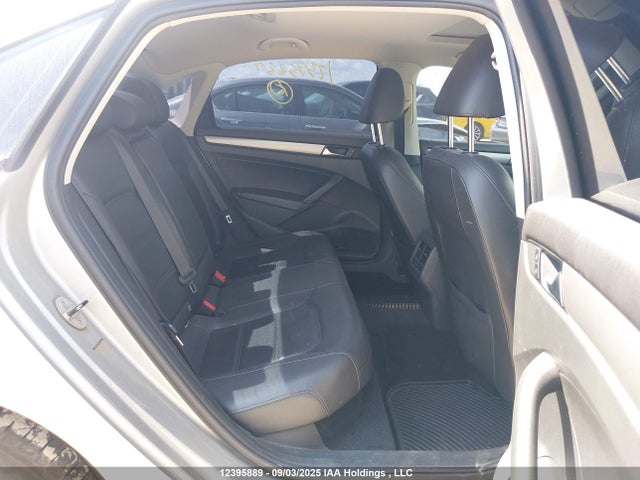 1VWBS7A39EC073567 Volkswagen Passat