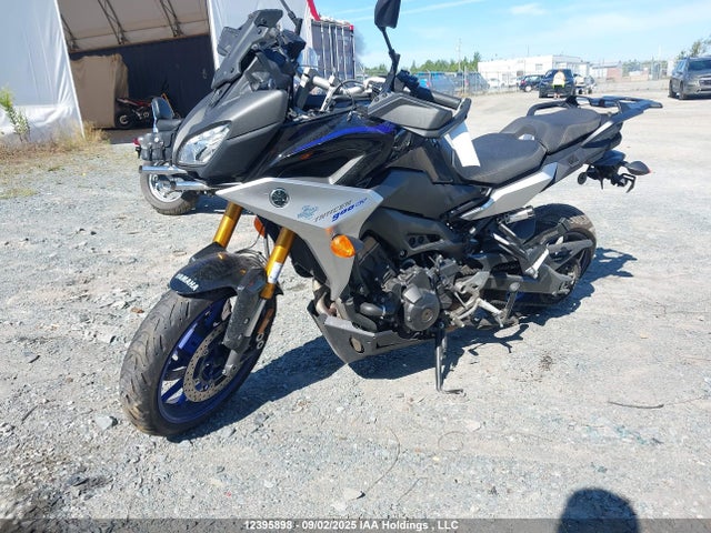 JYARN62N4KA000581 Yamaha 2019
