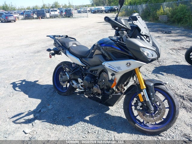 JYARN62N4KA000581 Yamaha 2019