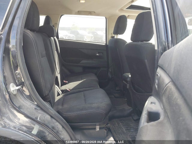 2017 Mitsubishi Outlander Es მანქანა იყიდება აუქციონზე, vin: JA4AZ2A37HZ607626, აუქციონის ნომერი: 12395957